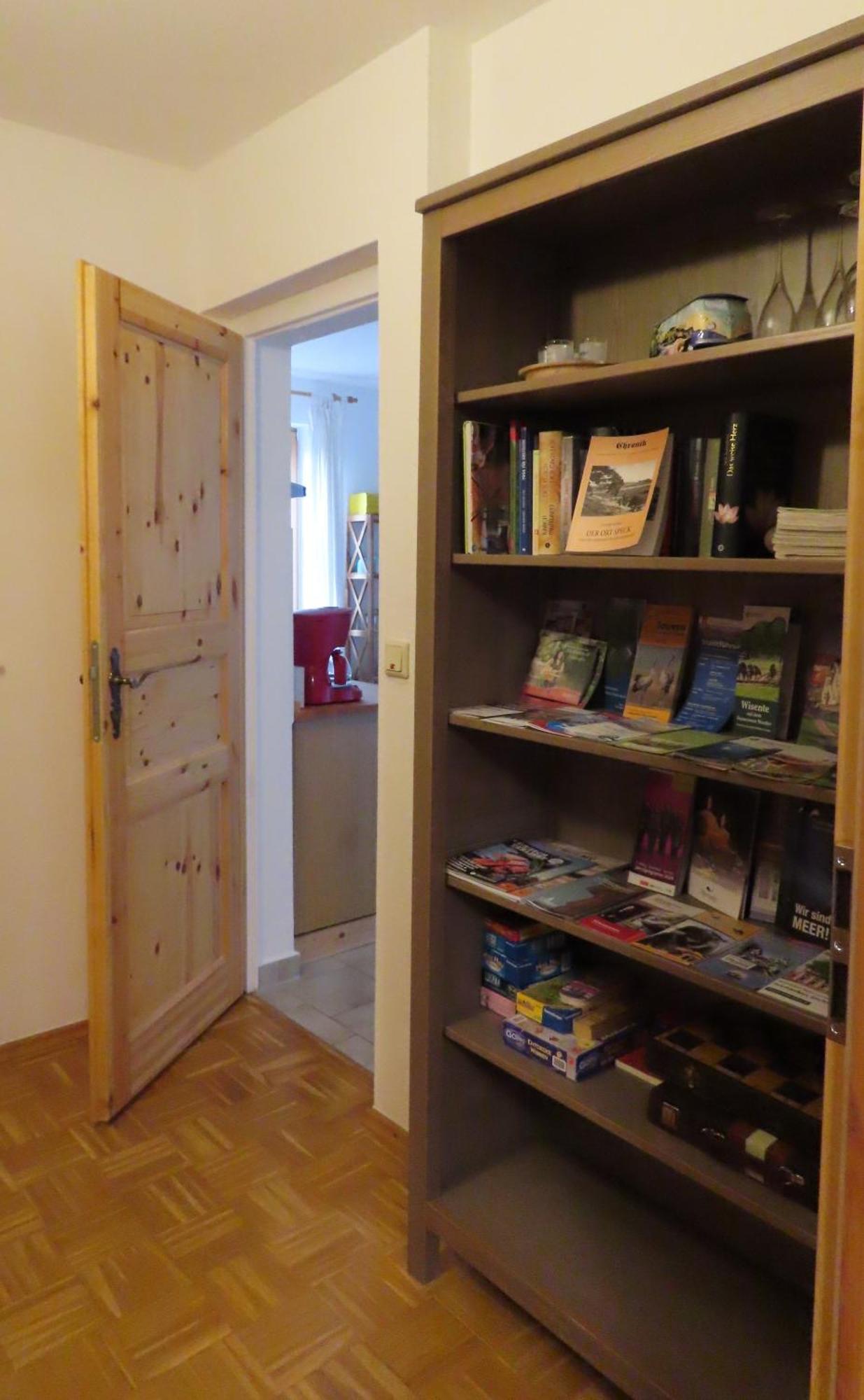 Ferienwohnung "Specker Krug" Kargow Екстер'єр фото